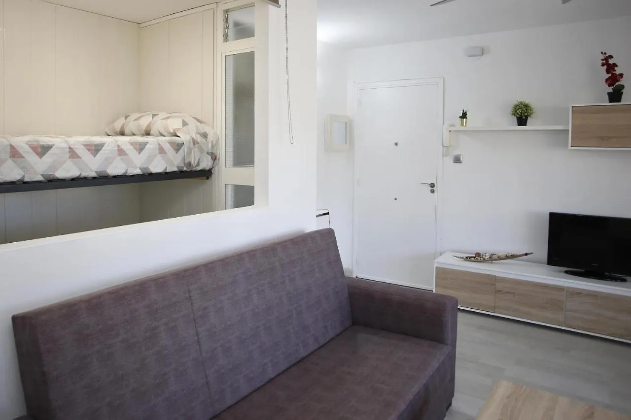 Apartment At057 Estudio Con Aparcamiento A Pocos Metros De La Playa La Paella Torredembarra