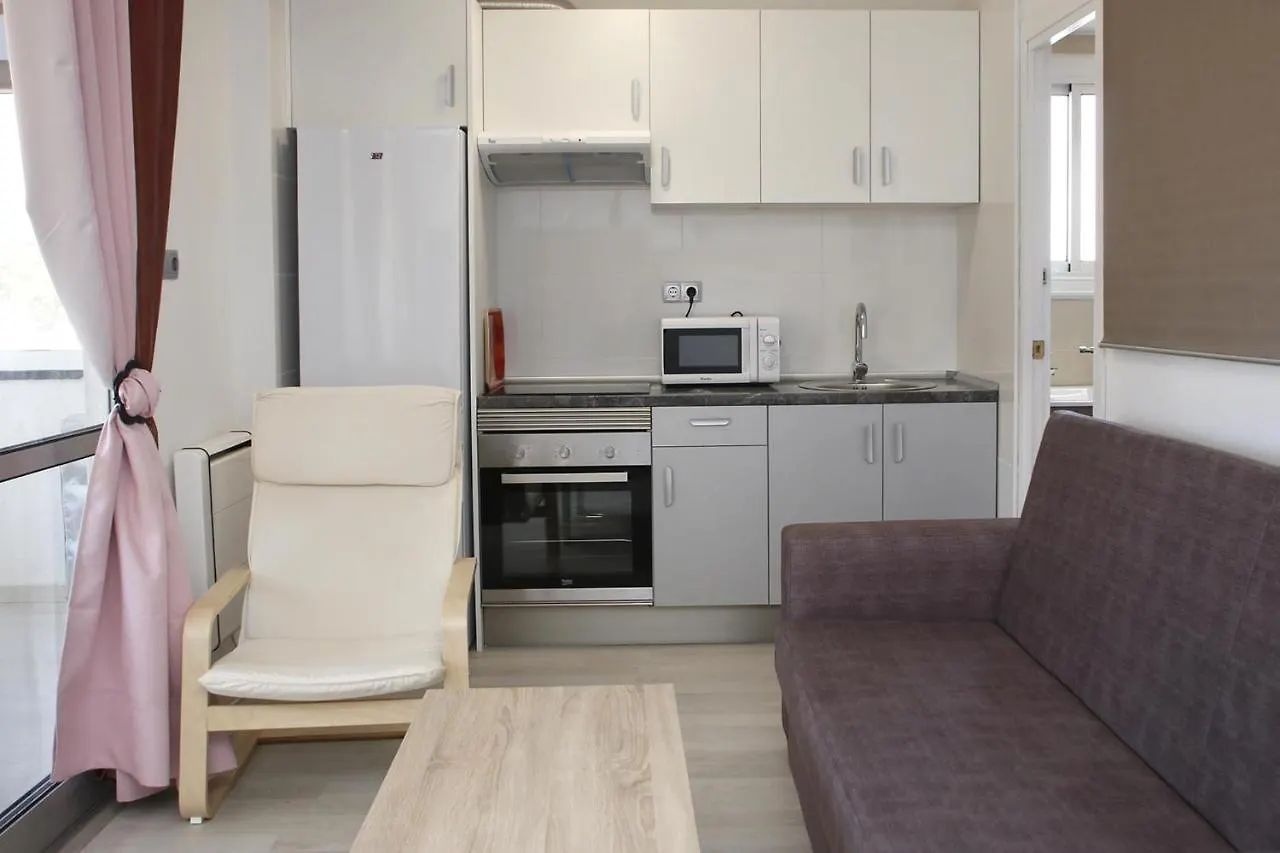 Apartment At057 Estudio Con Aparcamiento A Pocos Metros De La Playa La Paella Torredembarra Spain